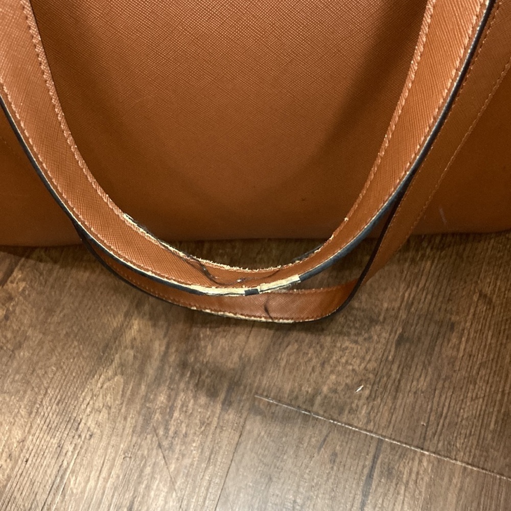 Freshly Picked Walnut Milano Large Woman's Tote - Picture 7 of 13